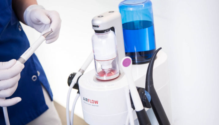 HighDental Saubere Zähne